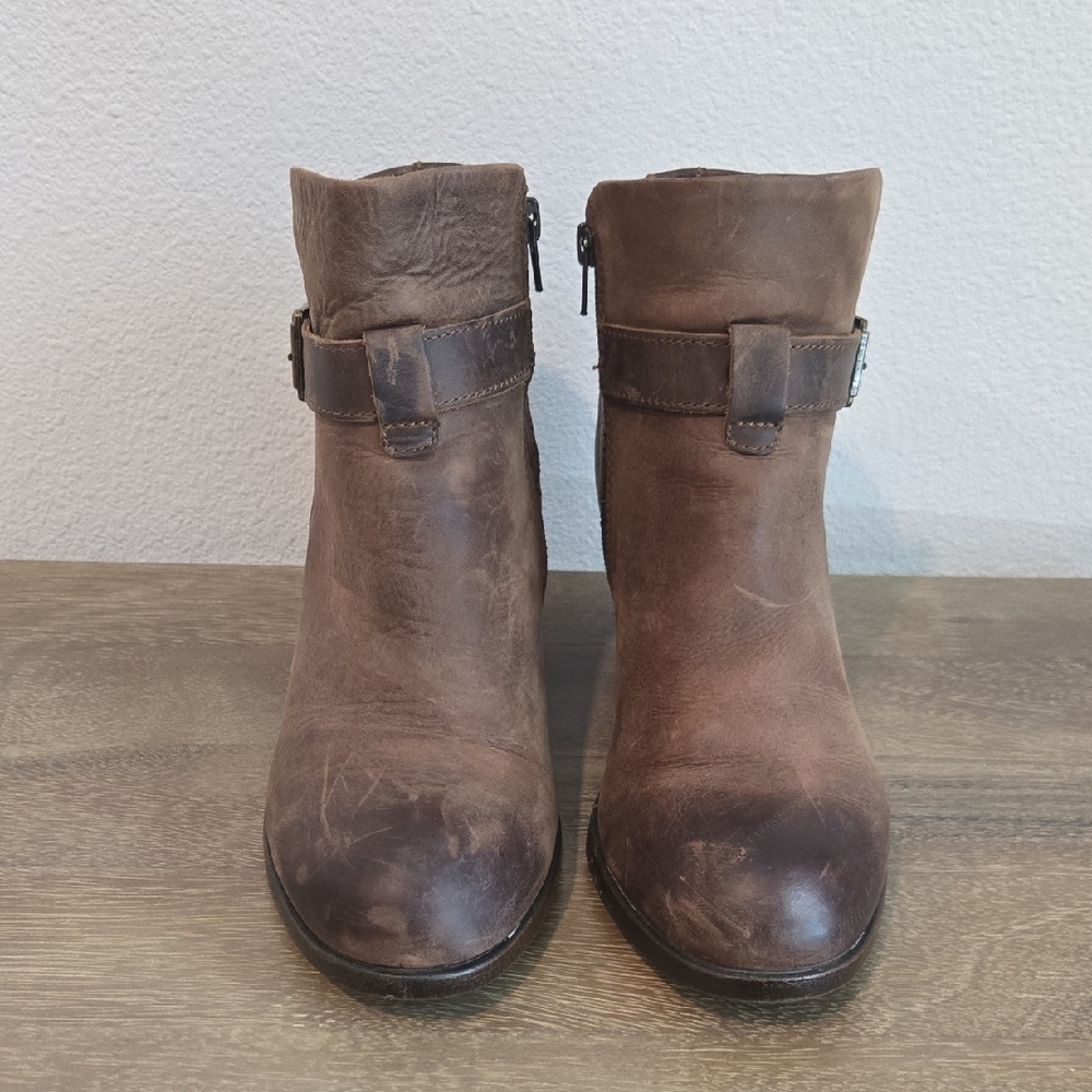 Born b.o.c. Distressed Brown Ankle Booties